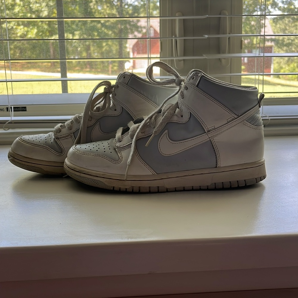 Nike Dunks - Picture 3 of 8